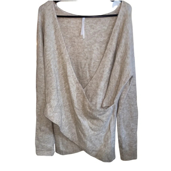 The Group by Babaton Bandini Wool Blend Sweater Oatmeal Size Medium - Picture 4 of 7